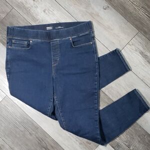 Levi Strauss | Signature Shapping Pull-on Super Skinmy Jeans